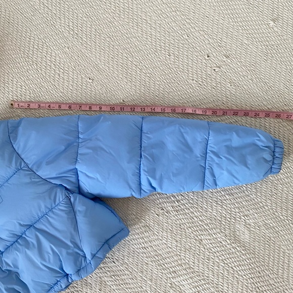 Fila UO Exclusive Blue Cropped Puffer Jacket - Picture 9 of 13